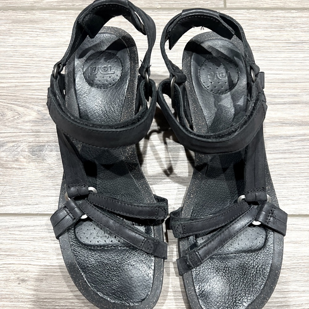 Teva Ysdiro Wedge Sandals Black 8.5 Super Comfy!